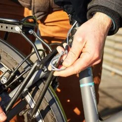 Helmtüte - Helmtasche Mit Diebstahlschutz -Sportausrüstung Helmtuete helmschloss fahrradhelm anschliessen 5