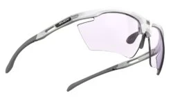 Rudy Project Magnus Sportbrille - White Gloss - ImpactX 2 Laser Purple 10 Rudy Project Magnus Sportbrille - White Gloss - ImpactX 2 Laser Purple -Sportausrüstung SP757569 0000 Rudy Project Magnus Sportbrille grosse breite gesichter white gloss photo chrom to laser purple 3